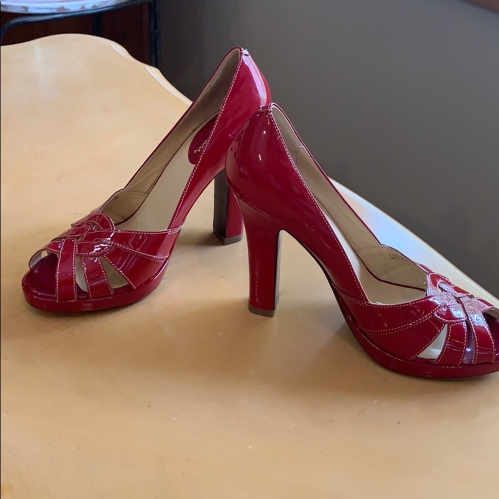 Pumps - Picture 2 of 2